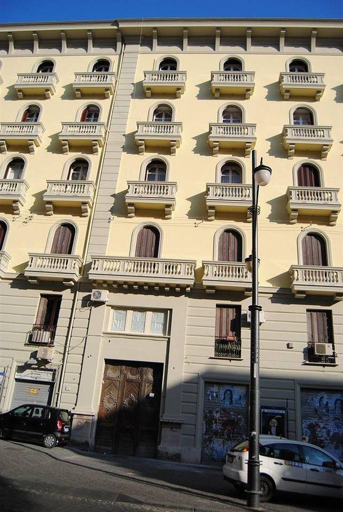 Megaride Santa Lucia Bed & Breakfast Napoli